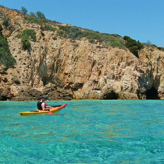 Escursione in Kayak a Chia- Sardegna