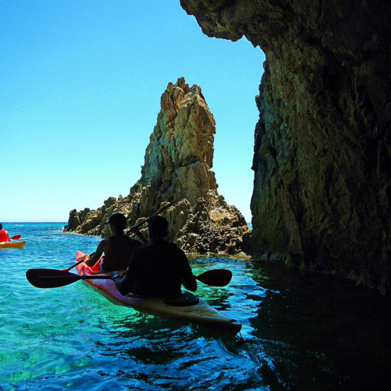 Escursione in Kayak a Chia - Sardegna